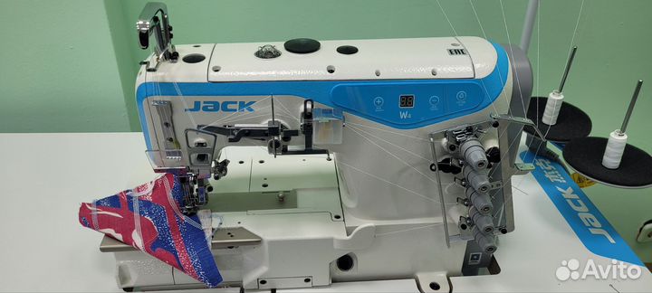 Распошивальная плоскошовная машина Jack w4