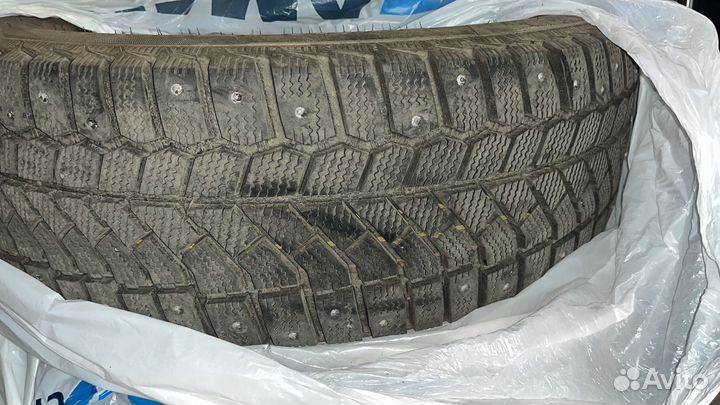 Viatti Brina Nordico V-522 215/60 R16 92T