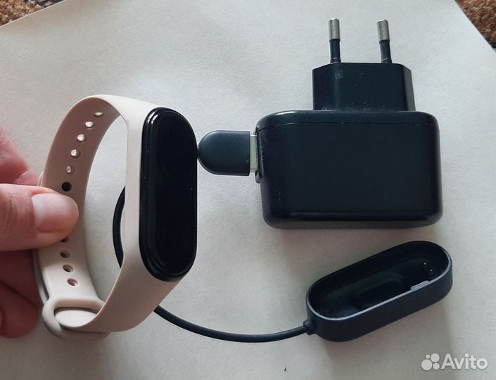 Фитнес браслет Xiaomi Mi Band 4