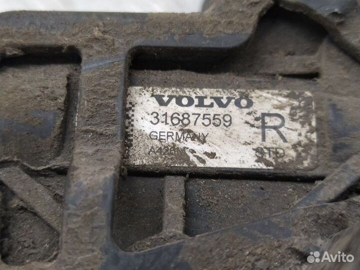 Б/У Б/У Суппорт задний правый 32217364 volvo