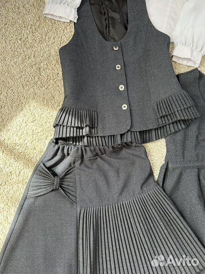 Школьная форма серая