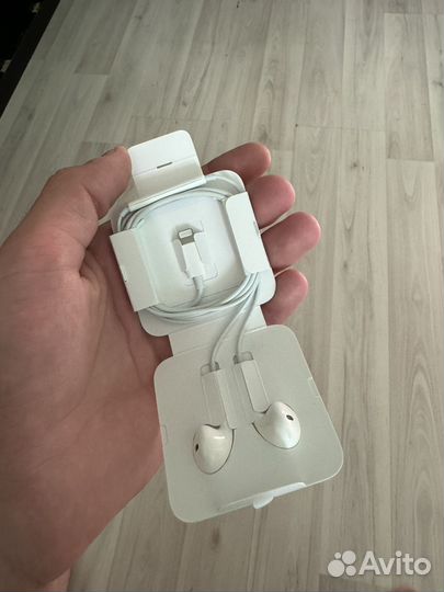 Apple EarPods lightning, новые