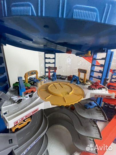 Hot wheels ultimate garage Мега гараж с гориллой