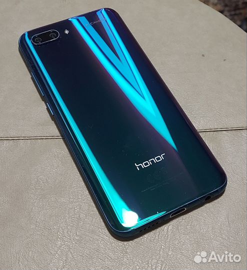 HONOR 10, 4/64 ГБ