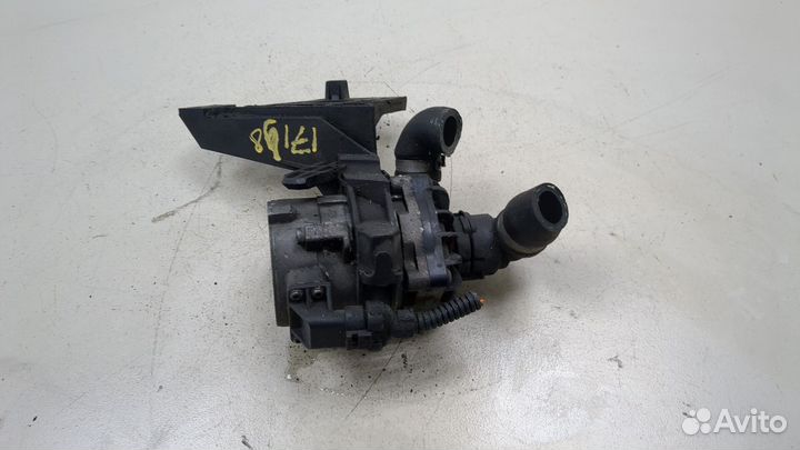 Насос водяной BMW 7 F01, 2009