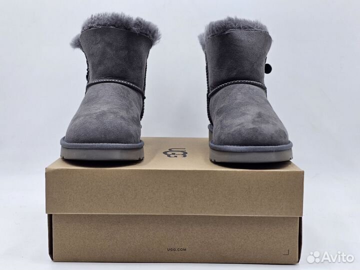 Ugg Bailey Zip Mini