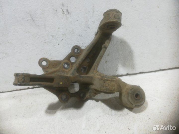 Кулак поворотный задний правый Lexus Es