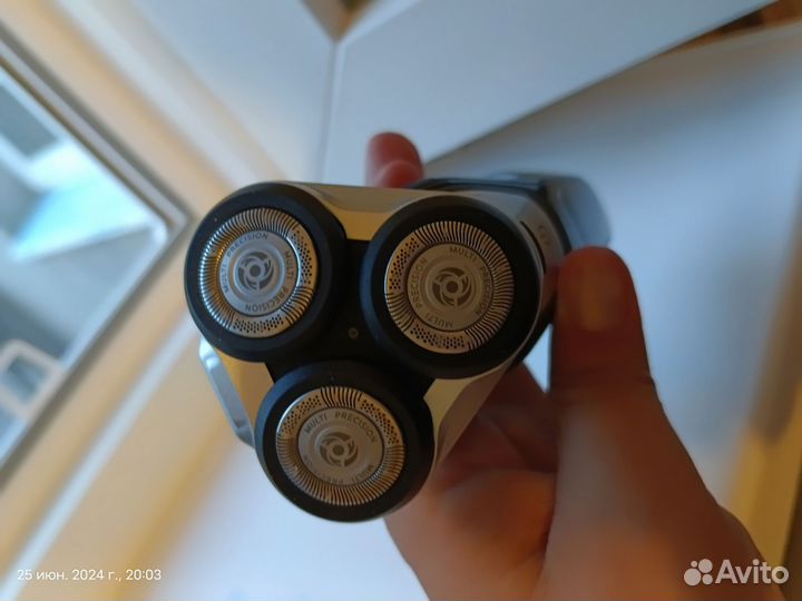 Электробритва philips