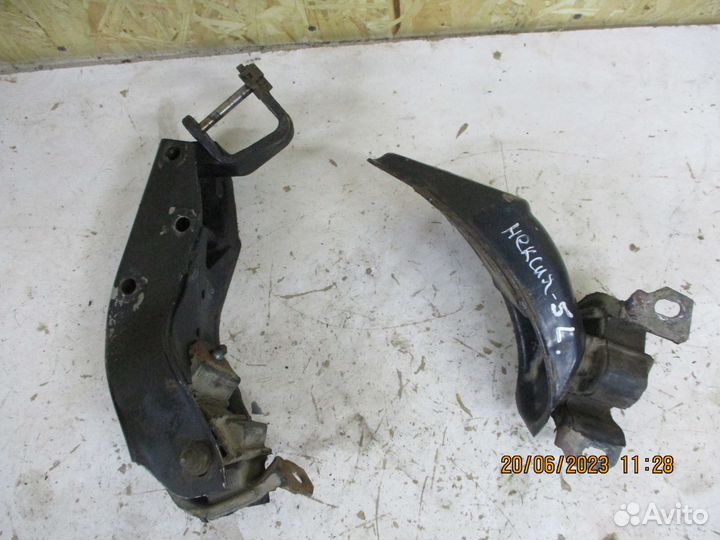 Подушка опора двигателя Дэу Нексия 150 1,6 F16D3