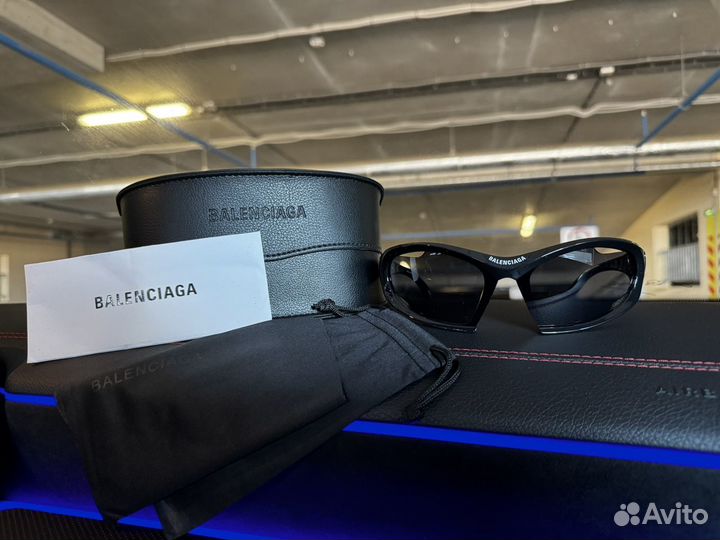 Очки Balenciaga в наличии Dynamo Rectangle черные