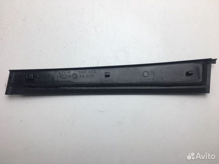 Молдинг двери задний левый Nissan Avenir PW11