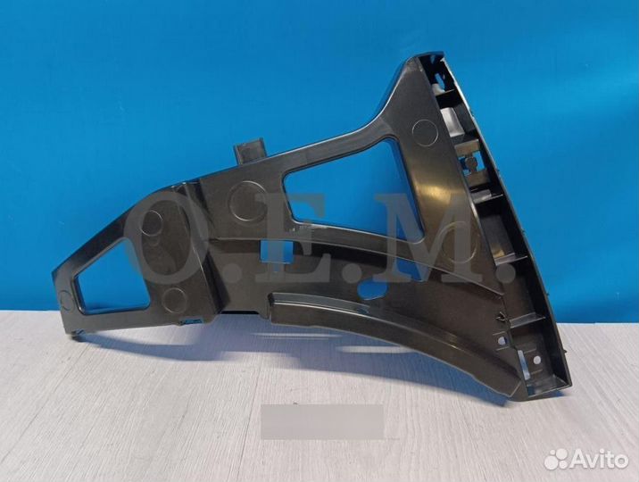 Кронштейн бампера Ford Transit 2015