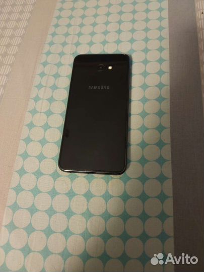 Телефон Samsung galaxyj4+