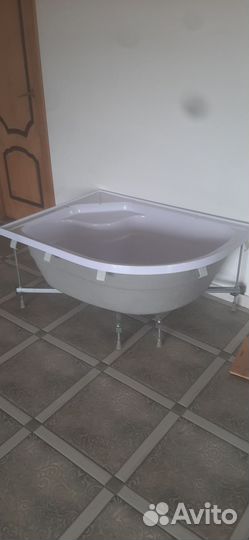 Акриловая ванна угловая120на80