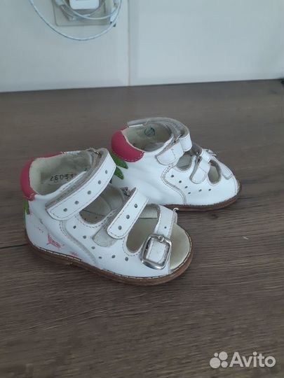 Сандалики на первые шаги 19 р