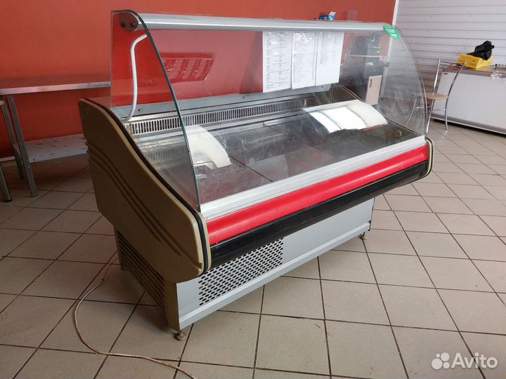 Кассовый бокс, стеллаж, холодильная витрина