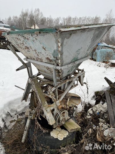 Разбрасыватель удобрений