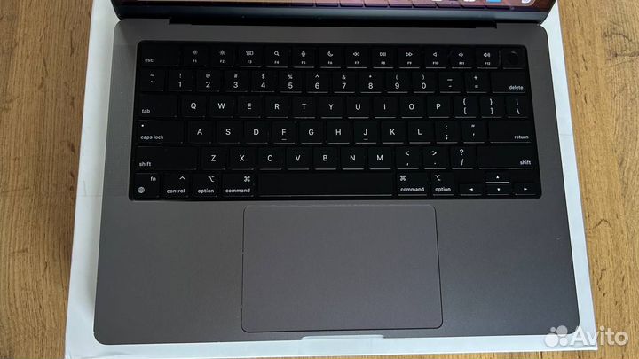 MacBook Pro 14 2021 M1 pro