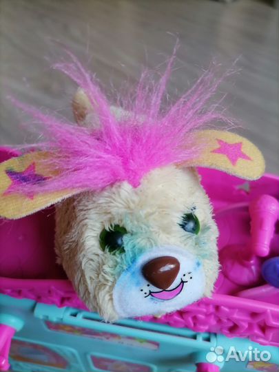 Автобус Furry Frenzies Tour Zoomin Stageсцена