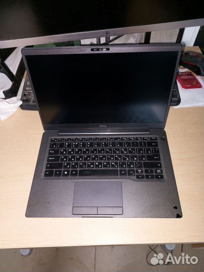 Ноутбук dell latitude 7300