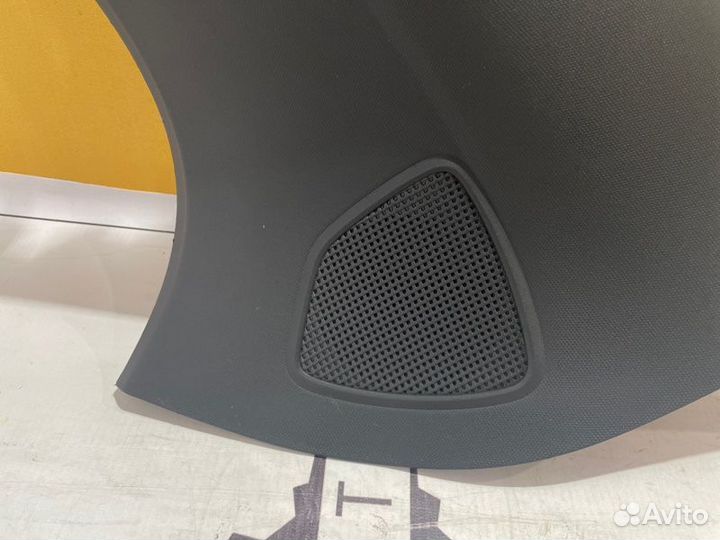 Обшивка стойки задняя правая Mercedes Glc W253 2