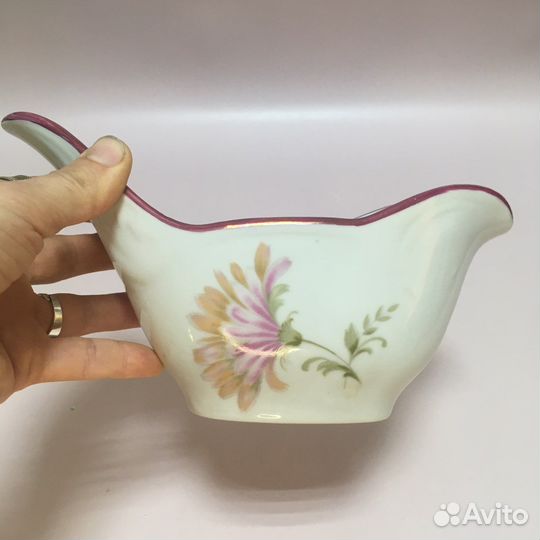 Соусник фарфоровый
