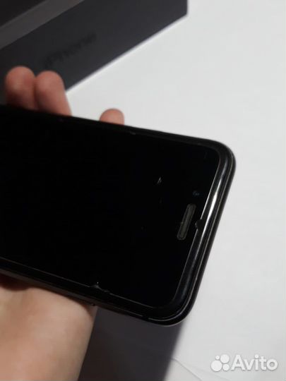 Телефон iPhone 8 64 gb