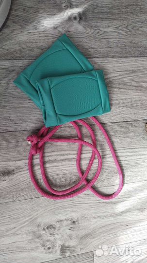 Гимнастическая скакалка, наколенники