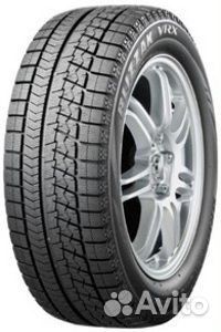 Bridgestone Blizzak VRX 215/65 R16 98S