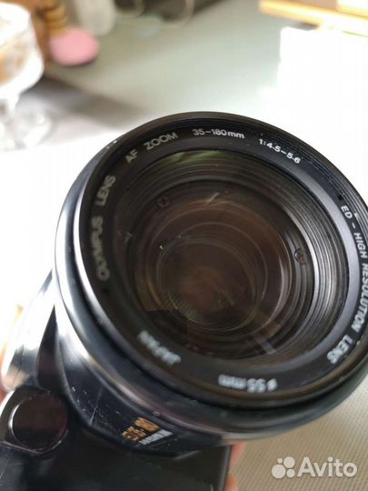 Зеркальный фотоаппарат olympus is3000