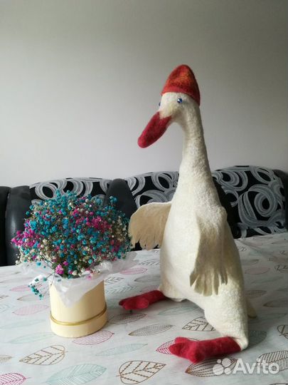 Игрушка, подушка,грелка валяная Гусь лапчатый