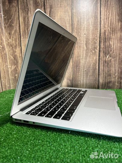 Apple MacBook Air 13 2012 4/128