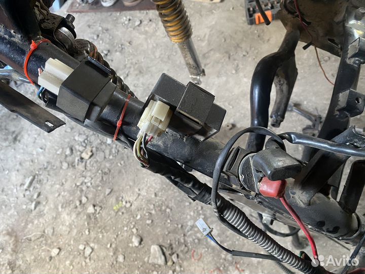 Запчасти на скутер 150 кубов157qmj 152qmj