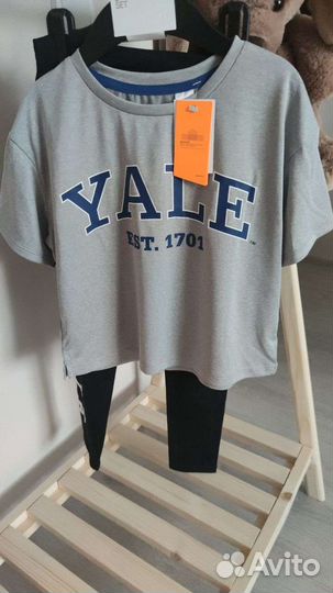 Комплект для девочки 122/128 H&M