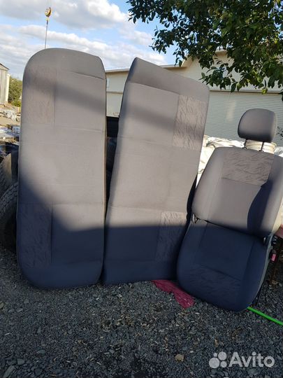 Сиденья renault logan1