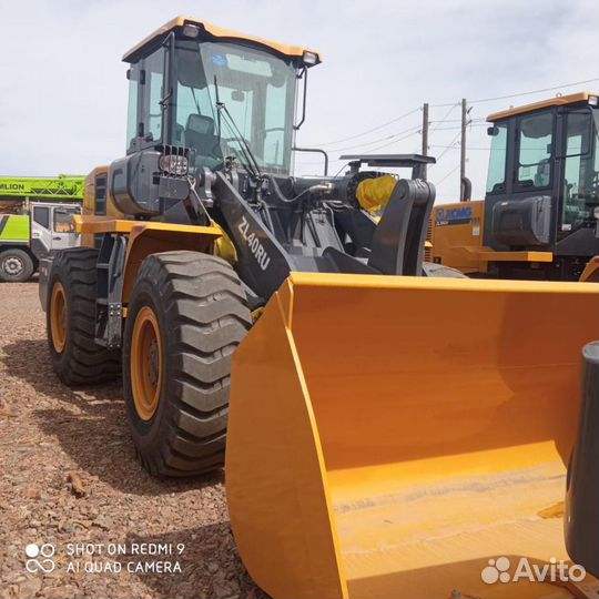 Фронтальный погрузчик XCMG ZL40RU, 2023
