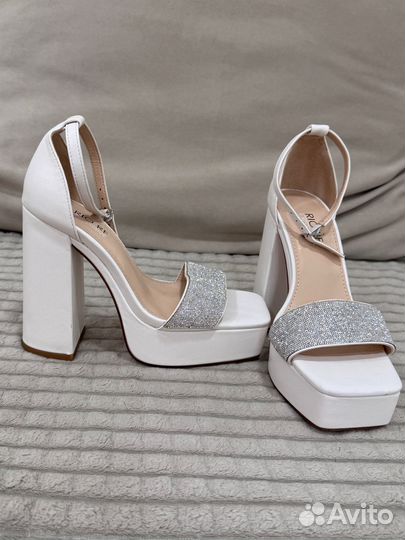 Босоножки женские 35 размер