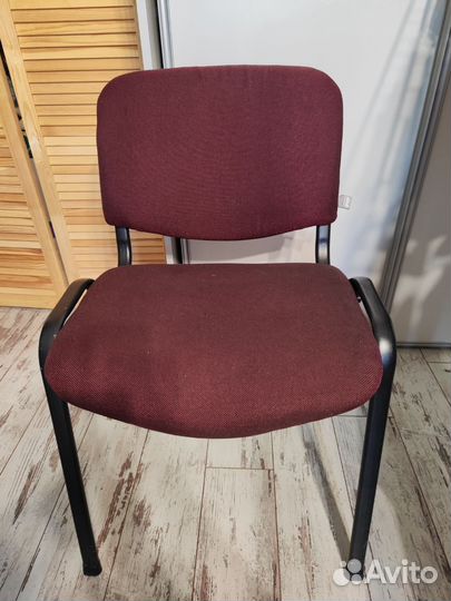 Стул офисный изо