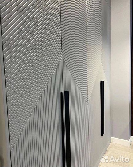 Шкаф в прихожую с зеркалом под заказ