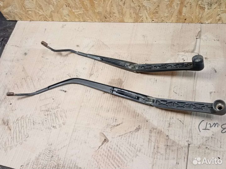 Поводок дворника Mitsubishi Lancer 10