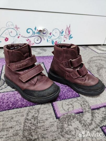 Детская обувь для девочки (27 размер)
