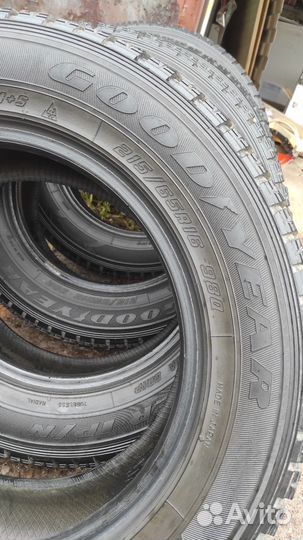 Goodyear Wrangler IP/N 215/65 R16