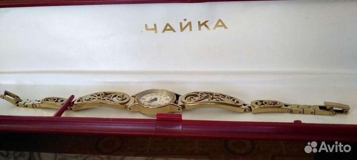 Часы Чайка