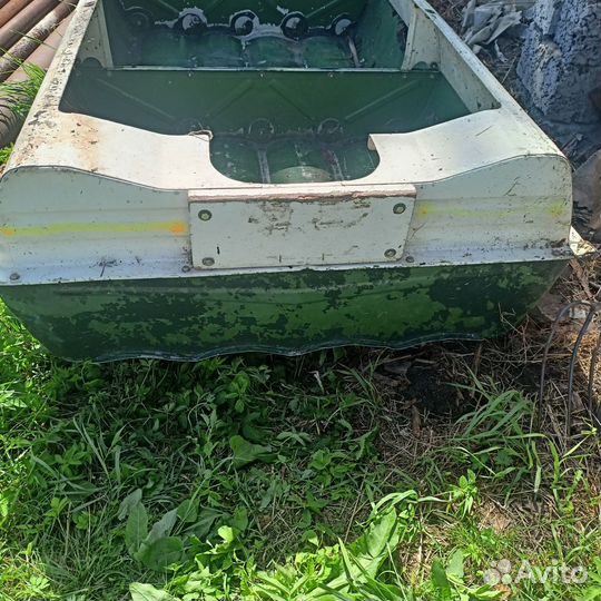 Лодка Романтика