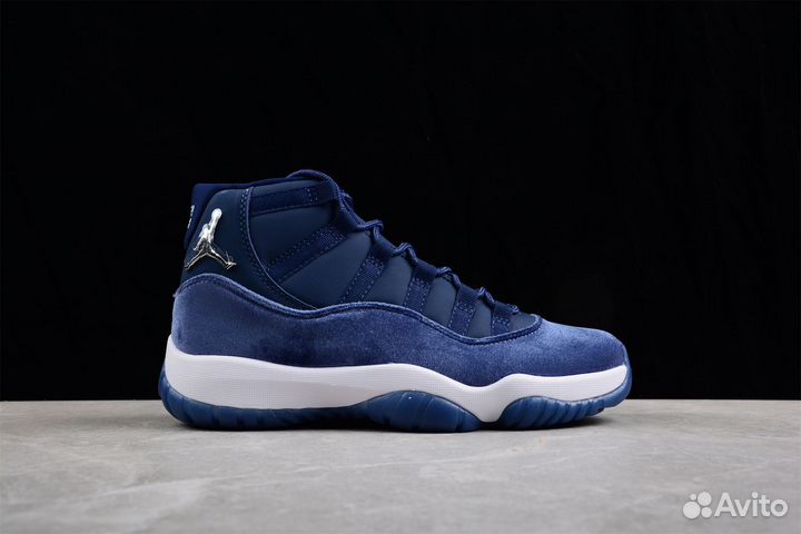 Nike Air Jordan 11 Retro Midnight Navy Velvet