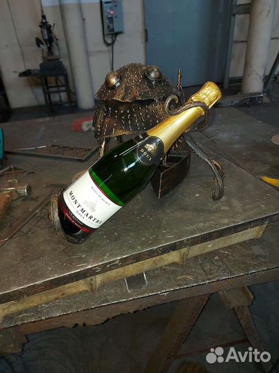 Подставка под шампанское вино