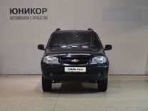 Chevrolet Niva 1.7 MT, 2016, 106 044 км, с пробегом, цена 759 000 руб.