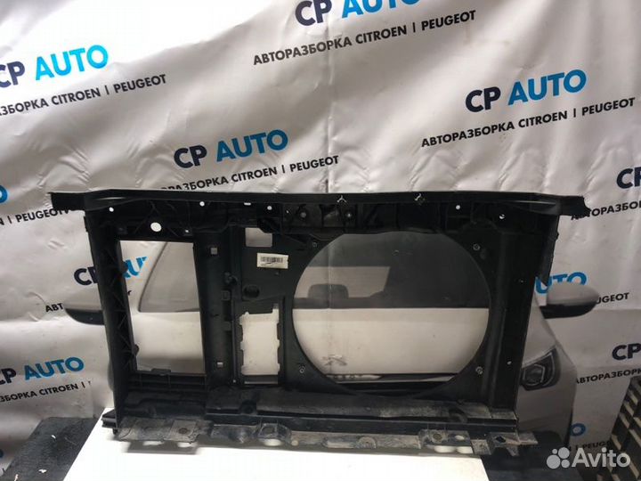 Телевизор (рамка радиаторов, диффузор) Citroen С4