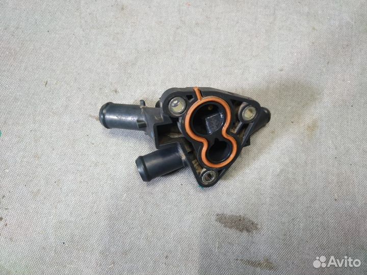 Фланец системы охлаждения Rav 4 XA 50 Camry70 рест