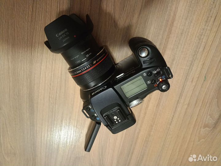 Цифровой фотоаппарат Canon Power Shot Pro 1